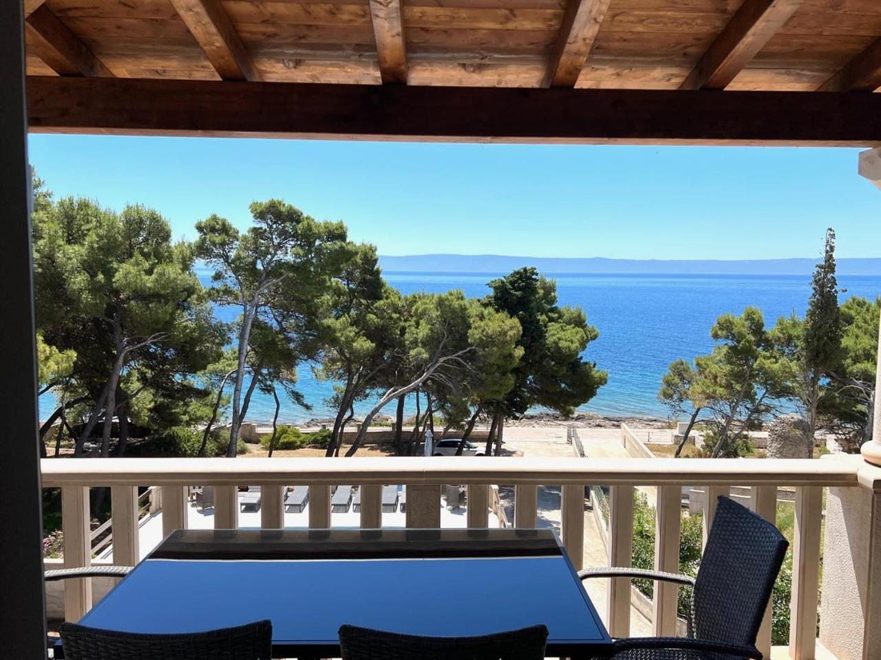 Vila Vera Seafront Apartments Сумартин Экстерьер фото